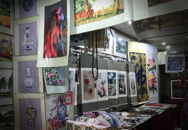 中国　掛軸　市場